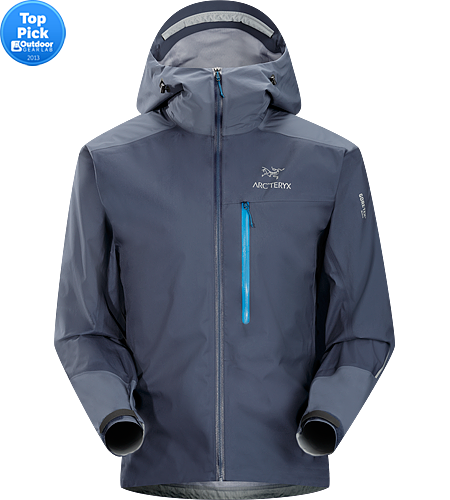 Alpha FL Jacket Men's Komplett wasserdichte, minimalistische Jacke für schnelle alpine Abenteuer. GORE-TEX® Active Shell sorgt für leichten, atmungsaktiven Schutz und eignet sich somit perfekt für schweißtreibende Einsätze am Berg.