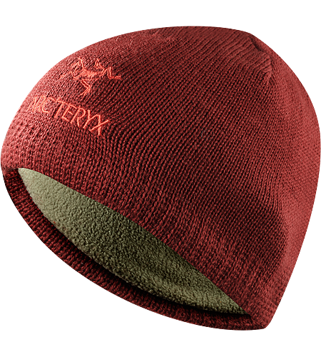 Classic Beanie Mütze im klassischen Beanie-Stil mit gesticktem Logo.