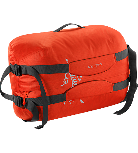 Carrier Duffle 50 Lightweight, highly water resistant, mid-size 49 litre duffle bag with removable, adjustable webbing shoulder straps.