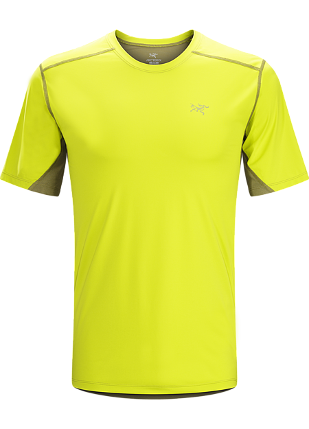 Accelero Comp SS Men's Lightweight, technical short sleeve men’s shirt combines highly air permeable mesh across the back and shoulders and a smooth, comfortable moisture wicking fabric on the body.