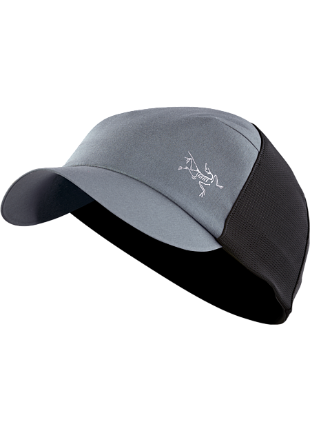 Escapa Cap A technical trucker hat made from breathable nylon fabric and featuring a stretch mesh back.