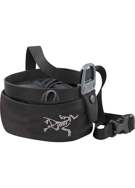 Aperture Chalk Bag - Large Twist closure chalkbag—the bag opens and closes with a twisting motion that seals chalk inside and shrinks the volume for easy transport.