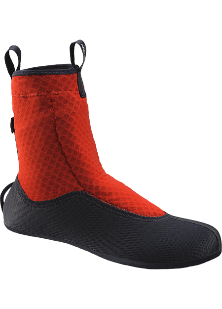 GORE-TEX High Liner Removeable waterproof/breathable stretch GORE-TEX® liners have adaptive fit that conforms to the foot.
