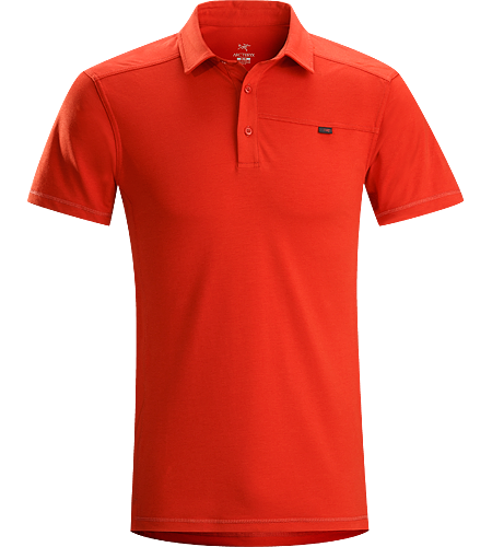 Captive Polo MC Homme Polo à manches courtes et à la coupe ajustée, fabriqué dans un mélange textile de Coton/Synthétique léger qui évacue l'humidité et de Lycra. Parfait pour être porté en ville ou pour des activités plus rudes.