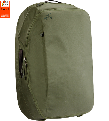 Covert Case C/O Eine komplett gepolsterte Koffertasche in schlichtem Stil und mit optimaler Funktionalität in der standardmäßigen Handgepäckgröße von 40 Litern. Ideal für Übernachtungen auf Reisen von bis zu 3 Tagen Länge.
