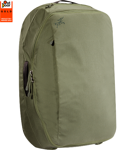 Covert Case I/C/O Standard size 50 litre international carry-on (I/C/O) case, fully padded, durable and streamlined. Fits large overhead bins to allow carry on. Ideal for 2-7 day travel.