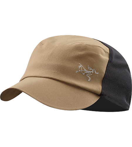 Escapa Cap Leichte, atmungsaktive Mütze mit Einsätzen aus Netzgewebe und flexiblem, laminiertem Schirm im Trucker-Stil.