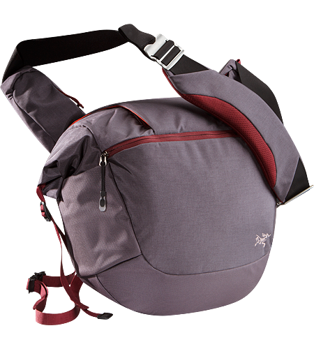 Mistral 16 Urban commuter shoulder bag with accessory pockets.