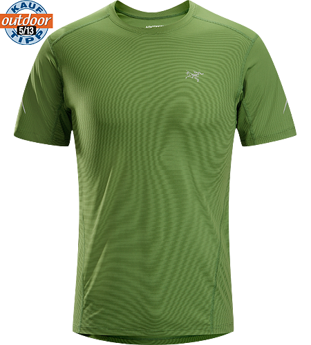 Motus Crew MC Homme Chemise à manches courtes en tissu qui évacue l'humidité, et qui sèche rapidement, fabriquée grâce à notre technologie Phasic™ ; idéale pour un ensemble d'activités intenses d'aérobie.