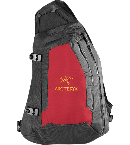Quiver A unique three-point day pack designed to hold minimal backcountry essentials