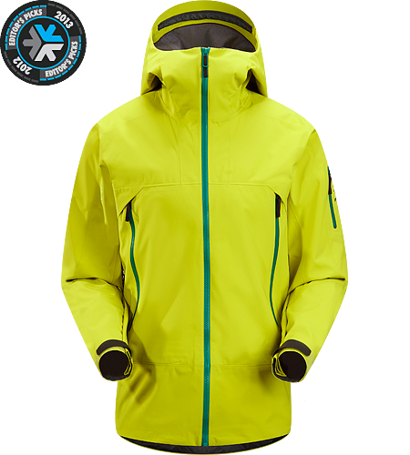 Sabre Jacket Men's Neu überarbeitet mit verbessertem GORE-TEX® Pro-Gewebe, das eine weichere Oberfläche aufweist, sowie „Slide ‘n Loc™“-Druckknopfverschluss. Wasser- und winddichte GORE-TEX®-Jacke zum Snowboard- und Skifahren auf der Piste.