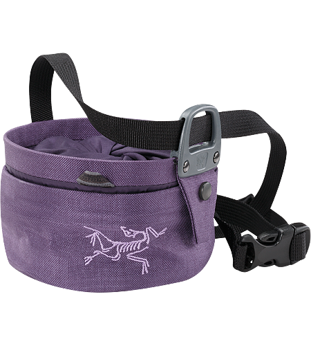 Aperture Chalk Bag - Large Twist closure chalkbag—the bag opens and closes with a twisting motion that seals chalk inside and shrinks the volume for easy transport.
