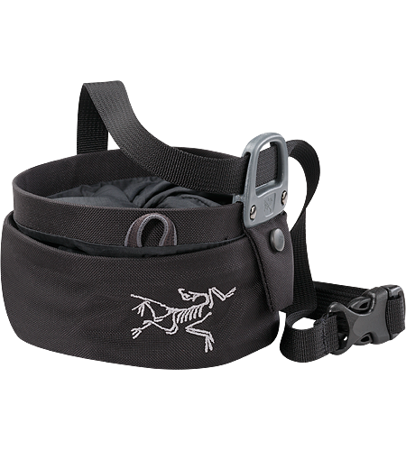Aperture Chalk Bag - Large Twist closure chalkbag—the bag opens and closes with a twisting motion that seals chalk inside and shrinks the volume for easy transport.
