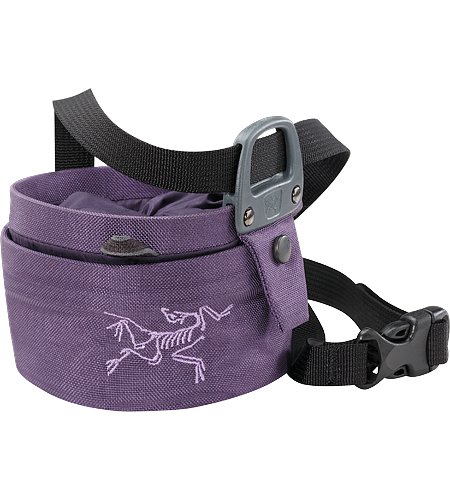 Aperture Chalk Bag - Small Twist closure chalkbag—the bag opens and closes with a twisting motion that seals chalk inside and shrinks the volume for easy transport.