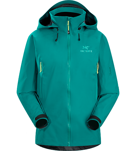 Beta AR Veste Femme <strong>Série Beta : Vêtements de montagne polyvalents | AR : Convient à toutes saisons. </strong>Veste pour femmes en GORE-TEX®, légère, compacte et imperméable. L'ourlet arrive aux hanches et la capuche DropHood™ est compatible avec un casque.