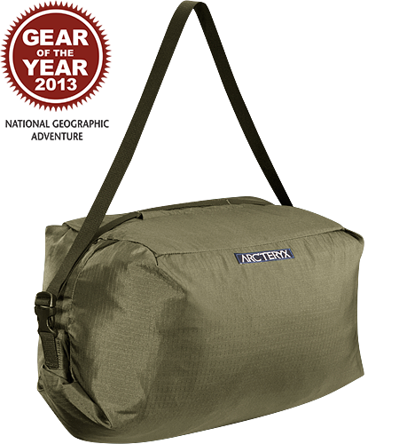 Haku Sac à cordes Sac à cordes simple et pratique avec bâche intégrée et un système de chargement unique qui permet de ranger facilement la corde dans le compartiment principal pour un transport rapide et facile entre les ascensions.