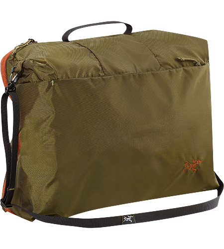 Index 10 Single compartment bag/organizer with removable shoulder strap; to be used inside luggage or alone as a carry-on.