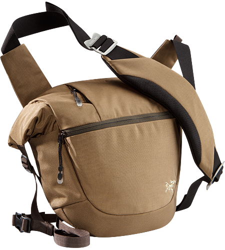 Mistral 8 Urban commuter shoulder bag with accessory pockets.