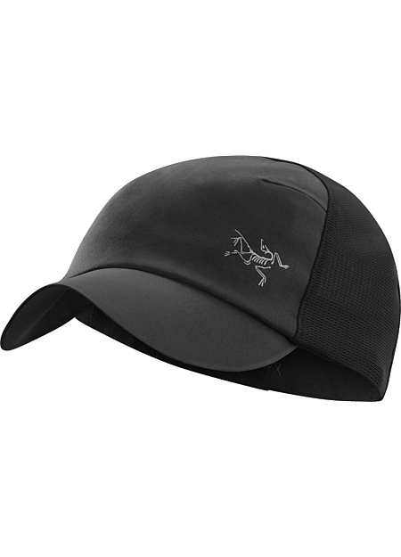Escapa Cap A technical trucker hat made from breathable nylon fabric and featuring a stretch mesh back.