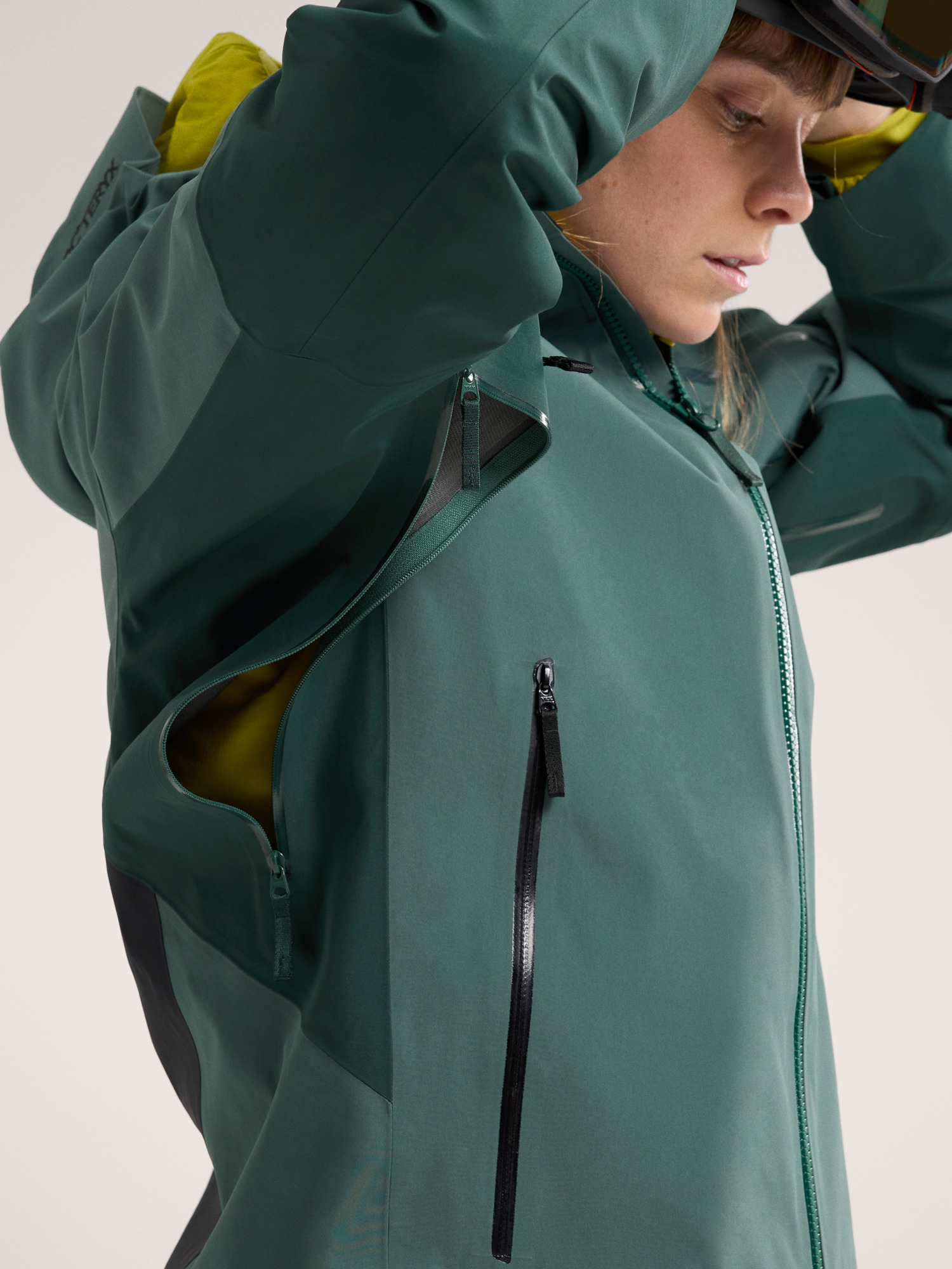 Sentinel Jacket Women's | Arc'teryx Outlet