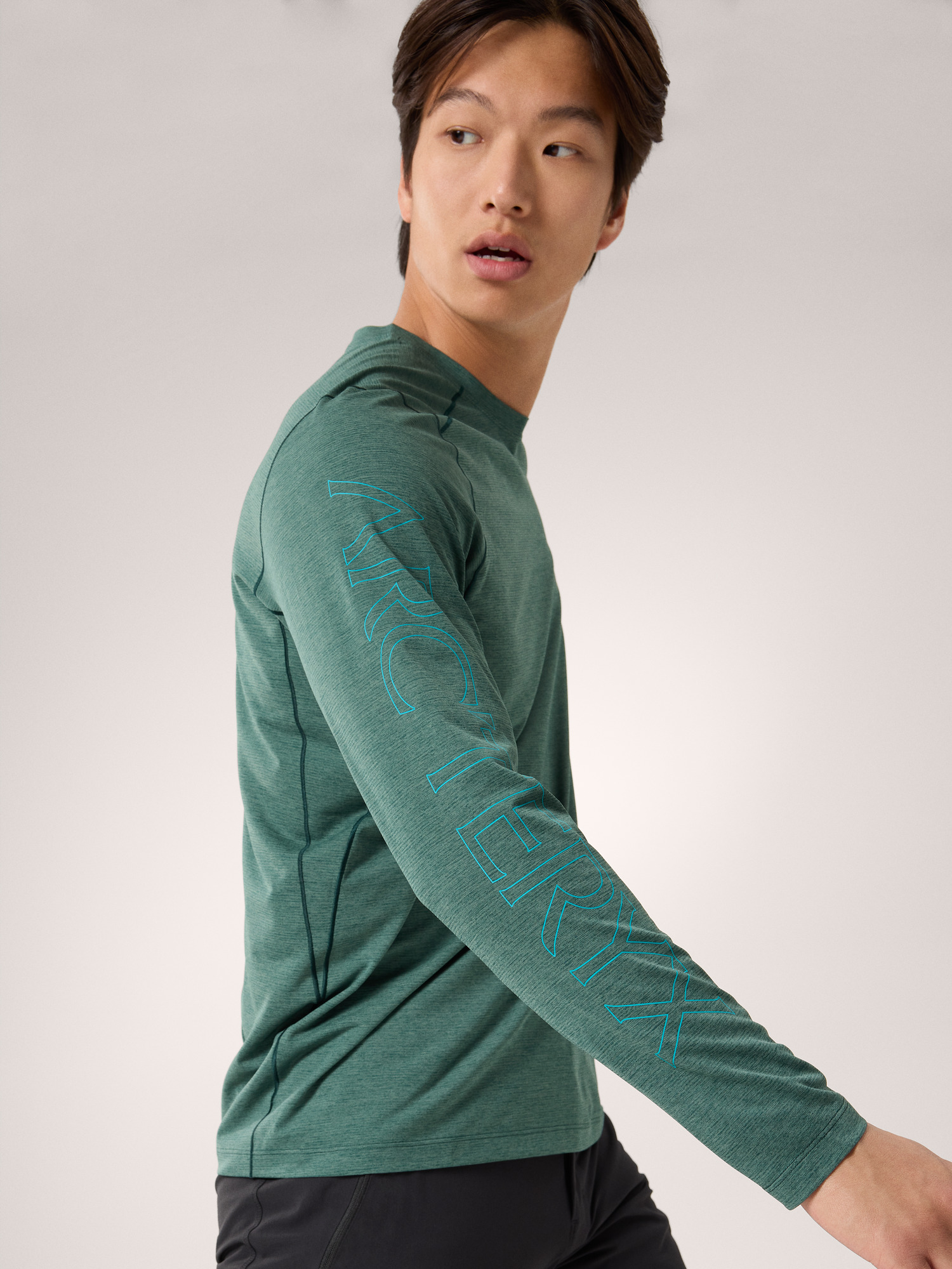 Arc’teryx☆UPF50+ 袖ロゴ 長袖 シャツ☆CORMAC ARC'WORD SHIRT Arc'teryx☆UPF50+ 袖ロゴ 長袖 シャツ☆CORMAC ARC'WORD SHIRT