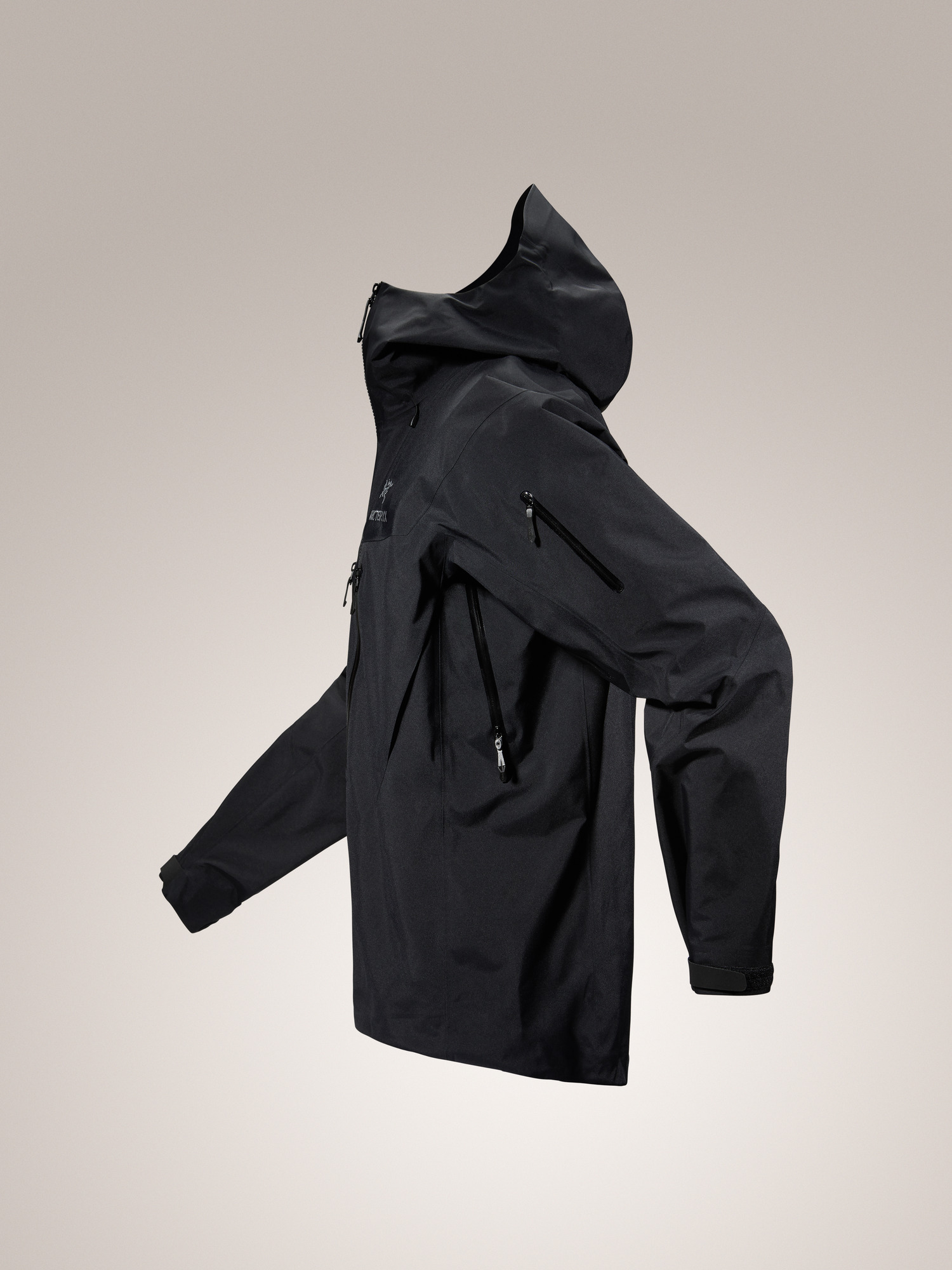 Alpha SV Jacket Men's | Arc'teryx Outlet