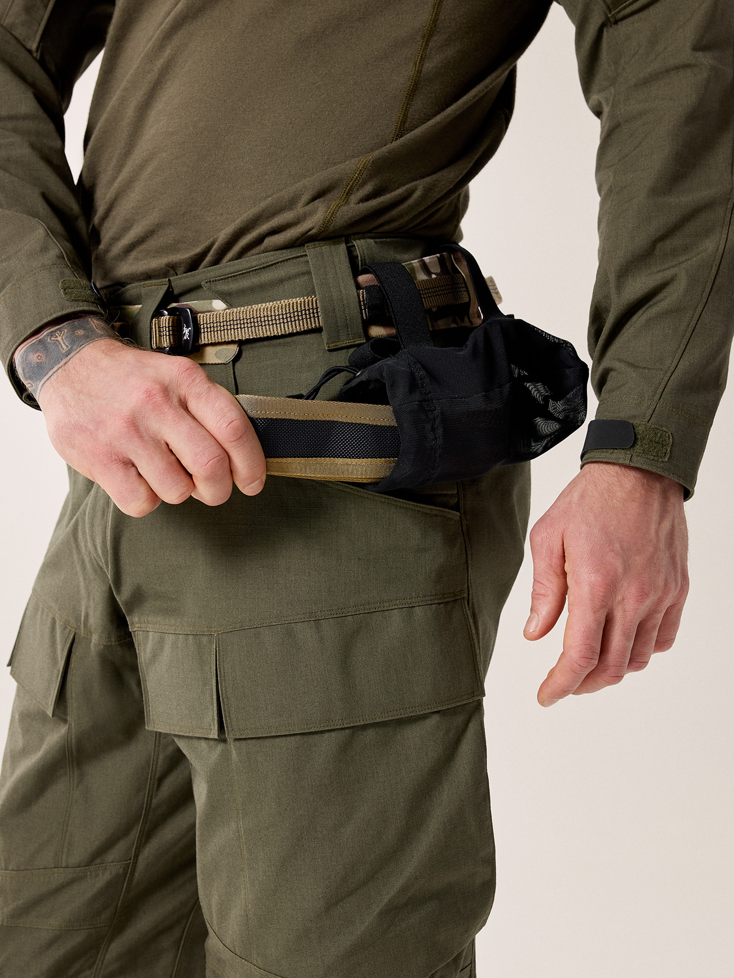E220 Rigger's Harness