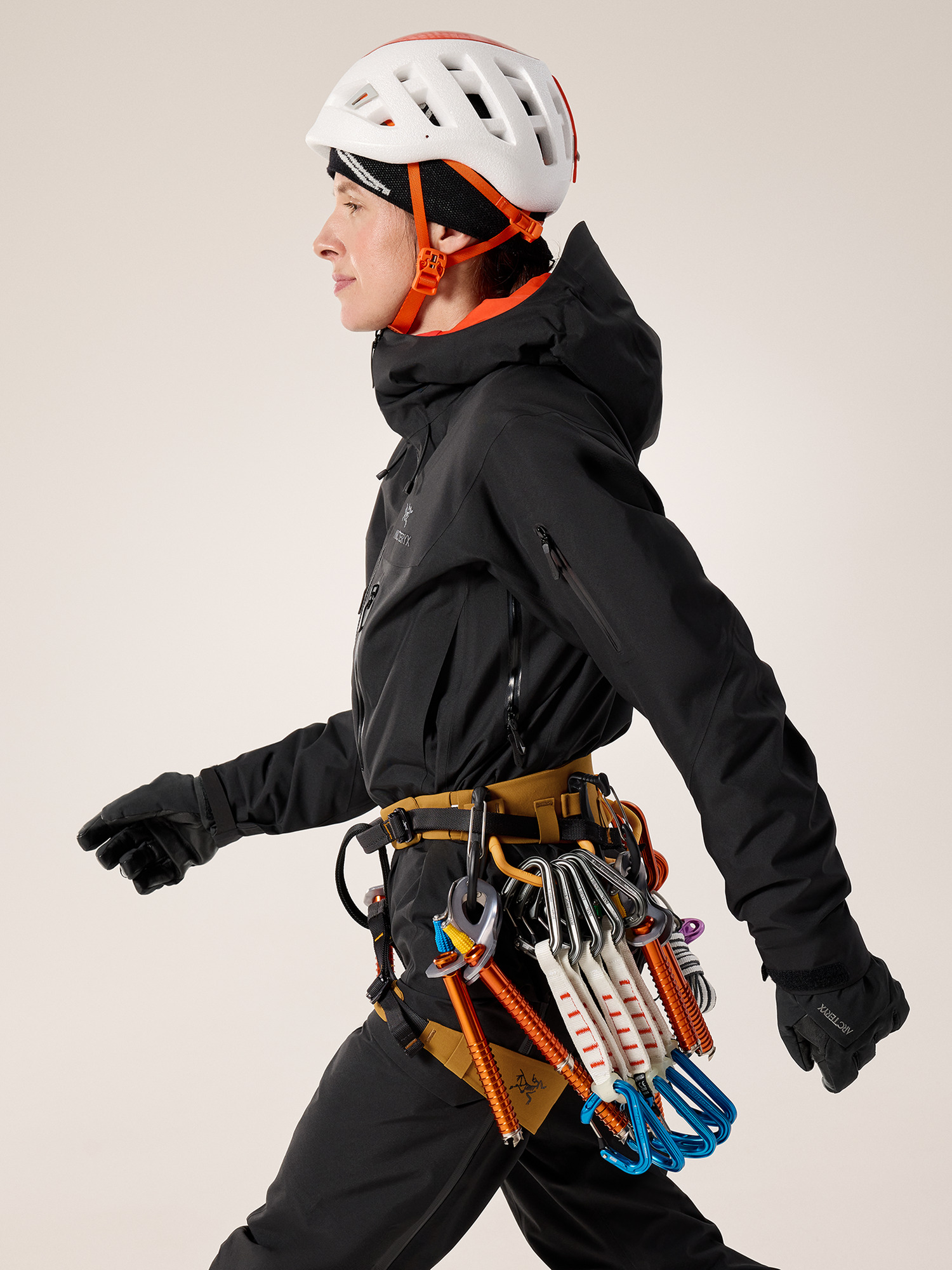 AR-385a Harness Women's