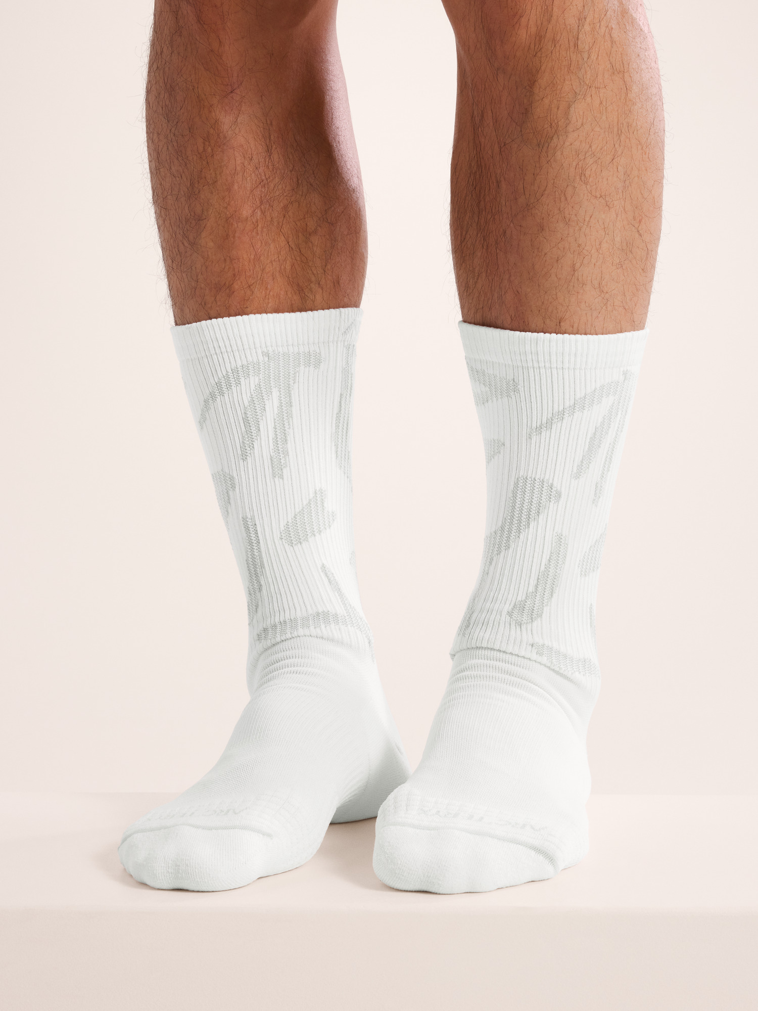 【Arc'teryx】Synthetic Mid Grotto Sock 海外限定 関税込み Synthetic Mid Grotto Sock | Arc'teryx