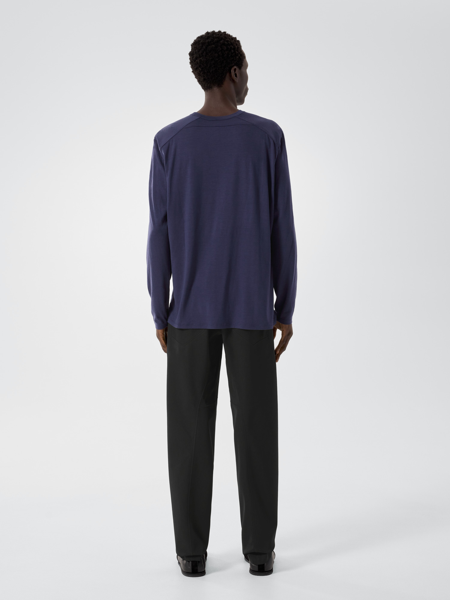 新品 ARC' TERYX VEILANCE Frame LS Polo Arc'teryx Veilance Frame Long Sleeve Polo Penumbra – Très Bien
