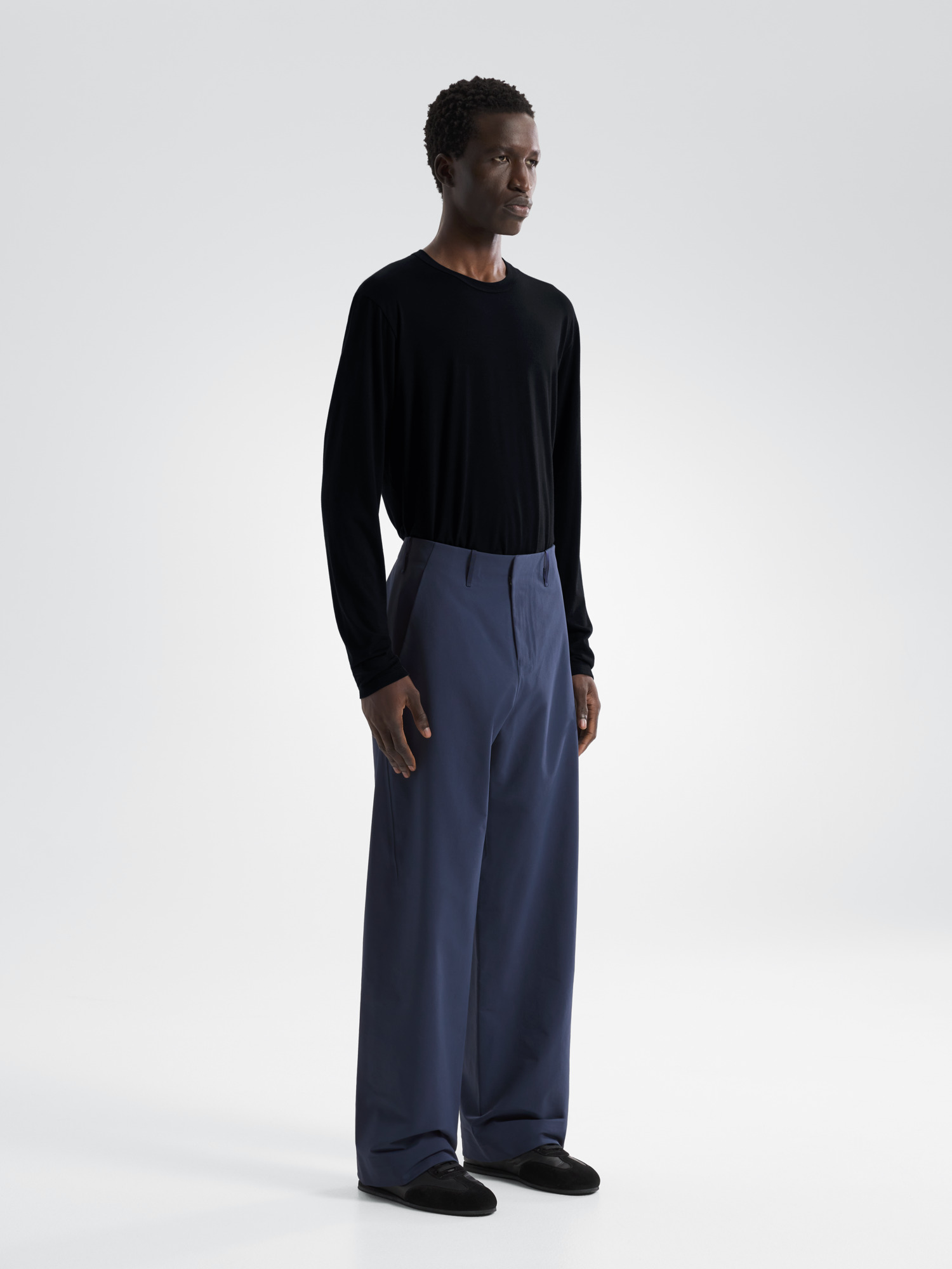 ★タグ付き美品★【ARC'TERYX VEILANCE】Corbel Pant ☆タグ付き美品☆【ARC´TERYX VEILANCE】Corbel Pant