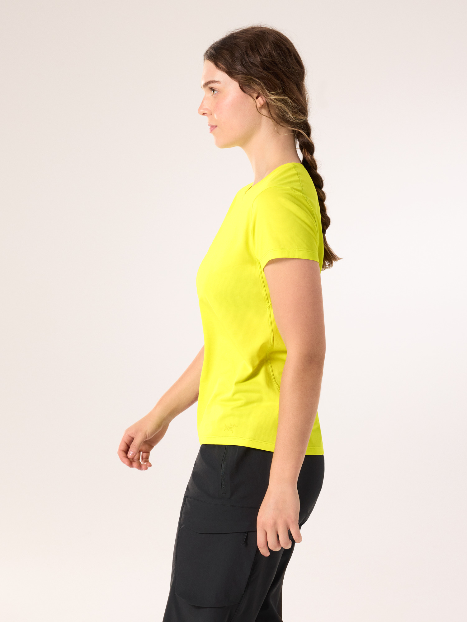 今週末まで値下げ‼️ARC'TERYX TAEMA SS WOMEN'S XS ARC'TERYX】Taema Arc'Bird Crew SS Women's 👏 | 石井スポーツ