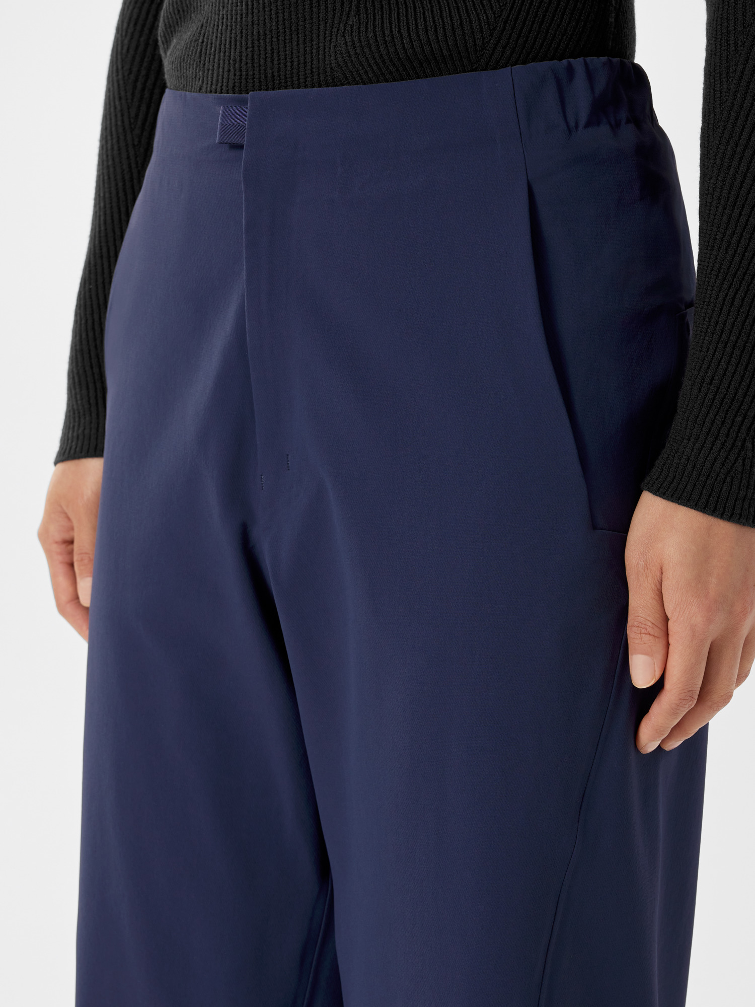 ☆2023aw美品☆VEILANCE KHARA PANT WOMENS 0 Khara Pant Women's | Arc'teryx United States