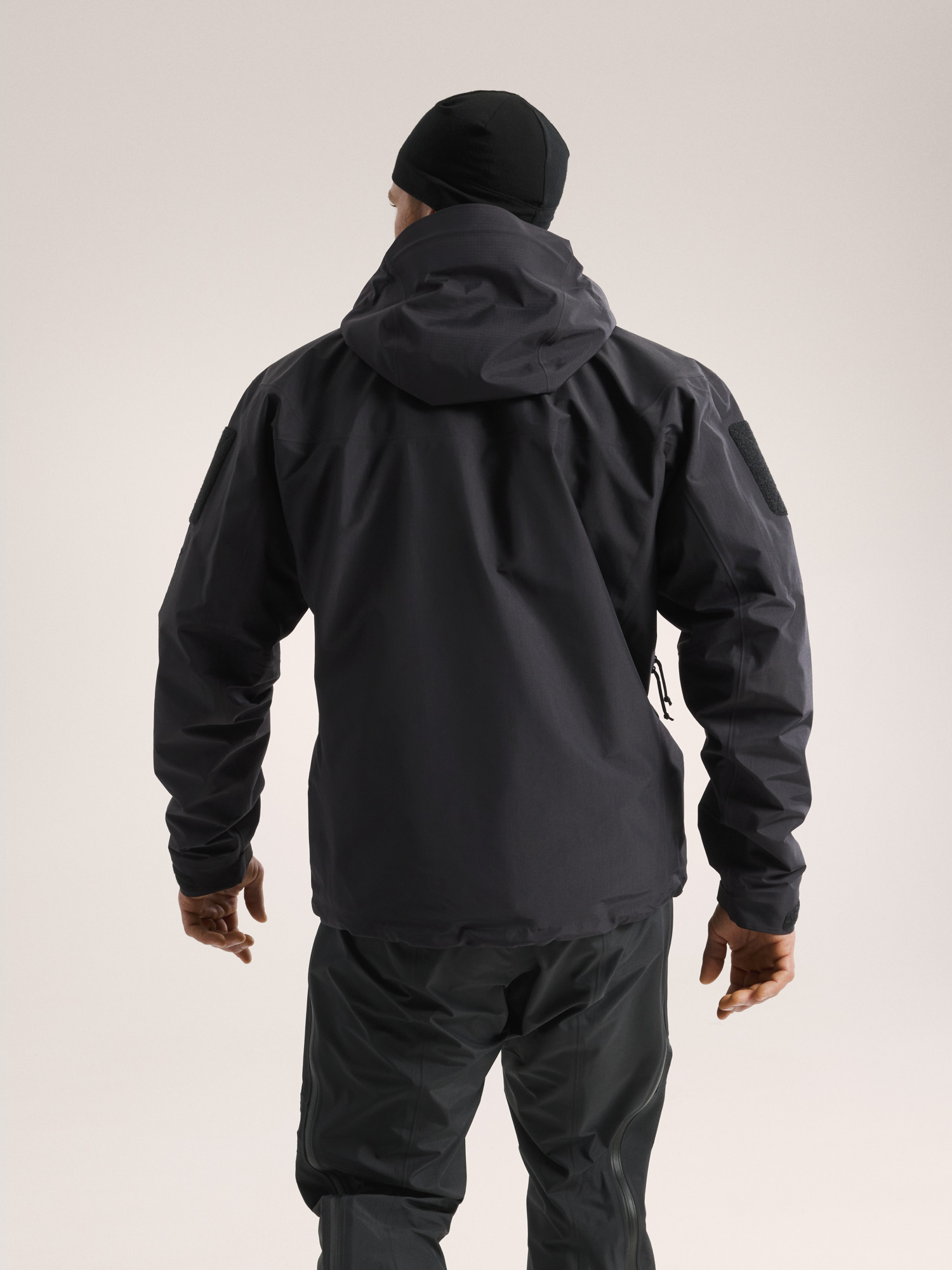 Clover Leafジャケット(100686) Alpha Jacket Mens Gen2.2 – Crocodile | 七洋交産株式会社
