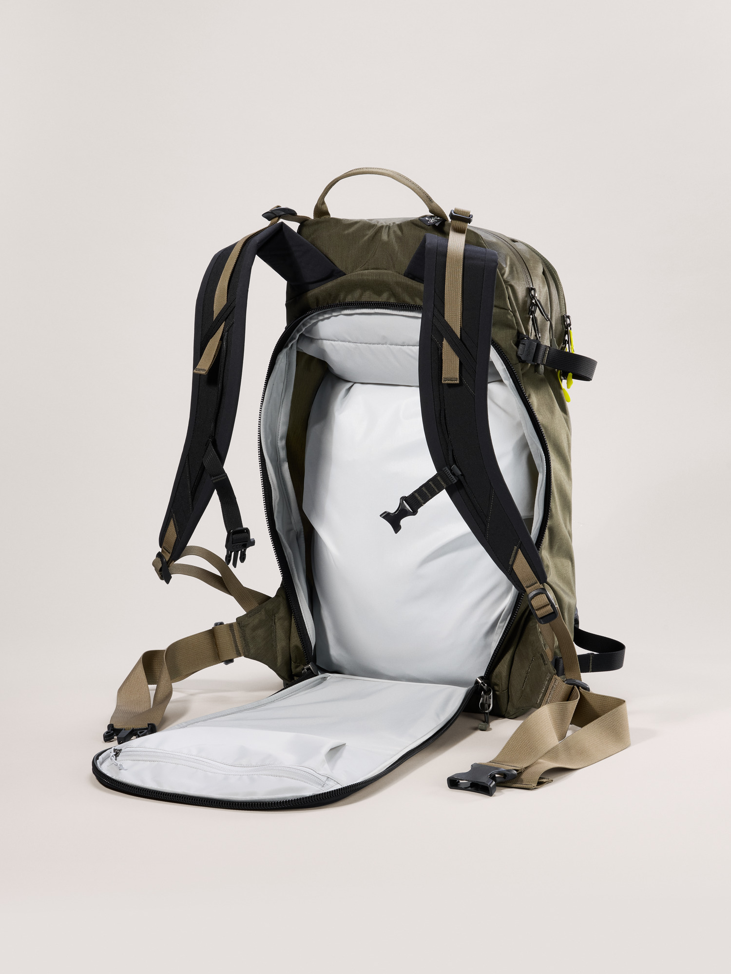 Quintic 28 Backpack | Arc'teryx United States