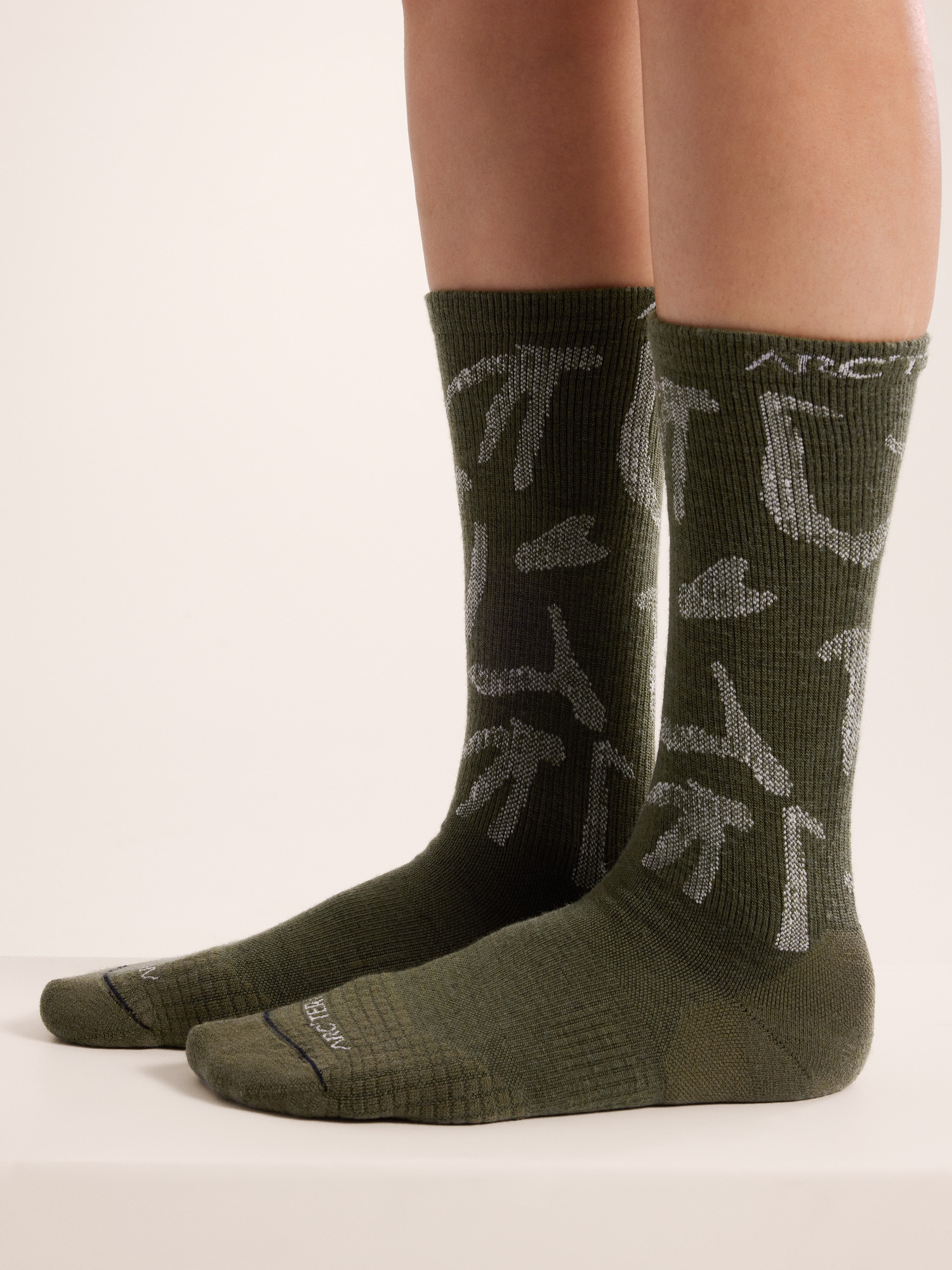 レッグウェア ARC'TERYX Merino Wool Grotto Mid Sock M Merino Wool Grotto Mid Sock | Arc'teryx Canada
