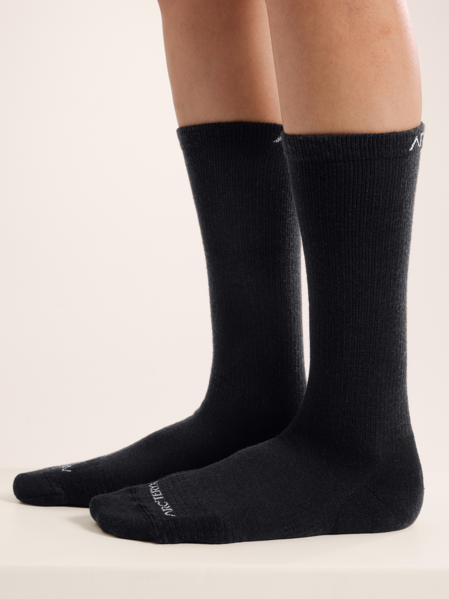 レッグウェア ARC'TERYX Merino Wool Grotto Mid Sock M Merino Wool Grotto Mid Sock | Arc'teryx United States
