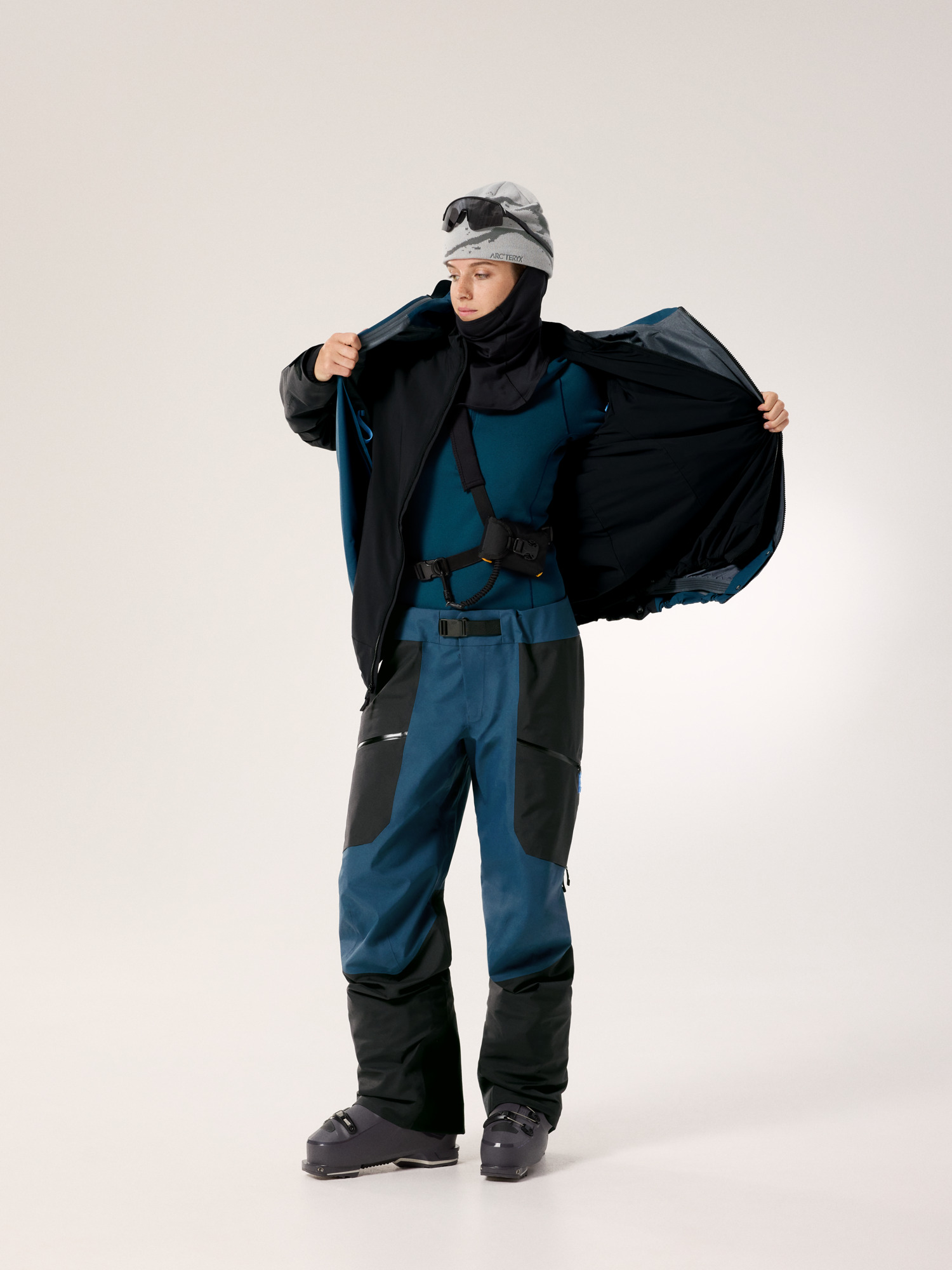 F25-X000008896-Sentinel-Pant-