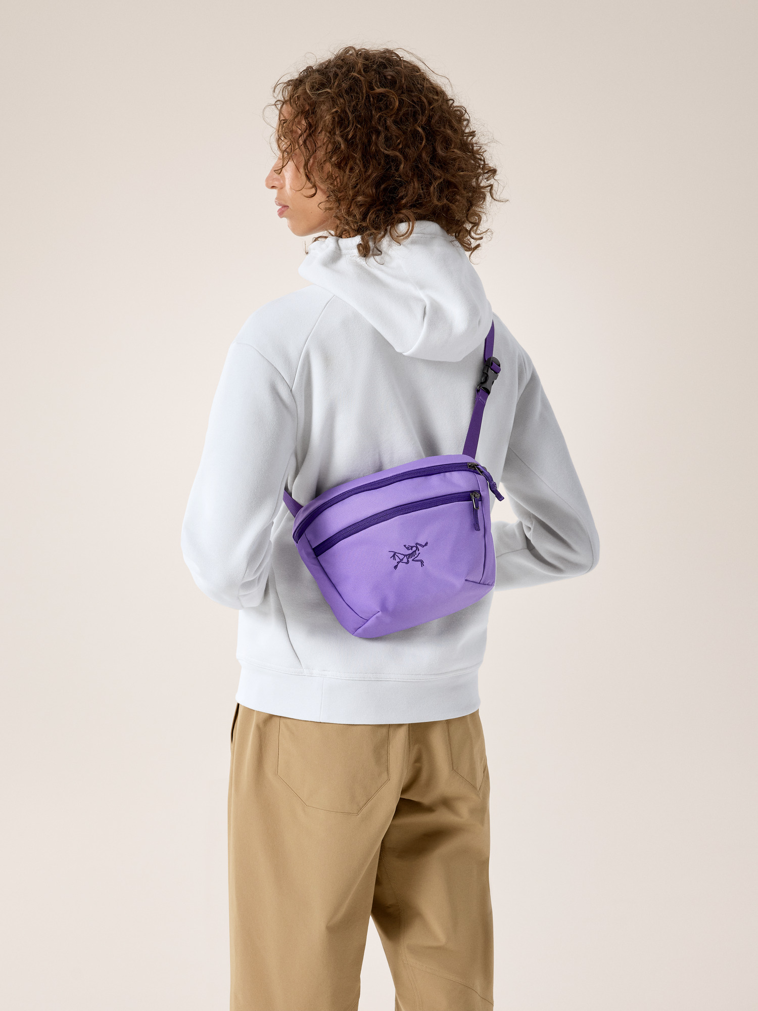 ARC'TERYX アークテリクス　Mantis 2 Waist Pack Shop Mantis 2 Waist Pack S25 - Moondrop - One Size | Bivouac