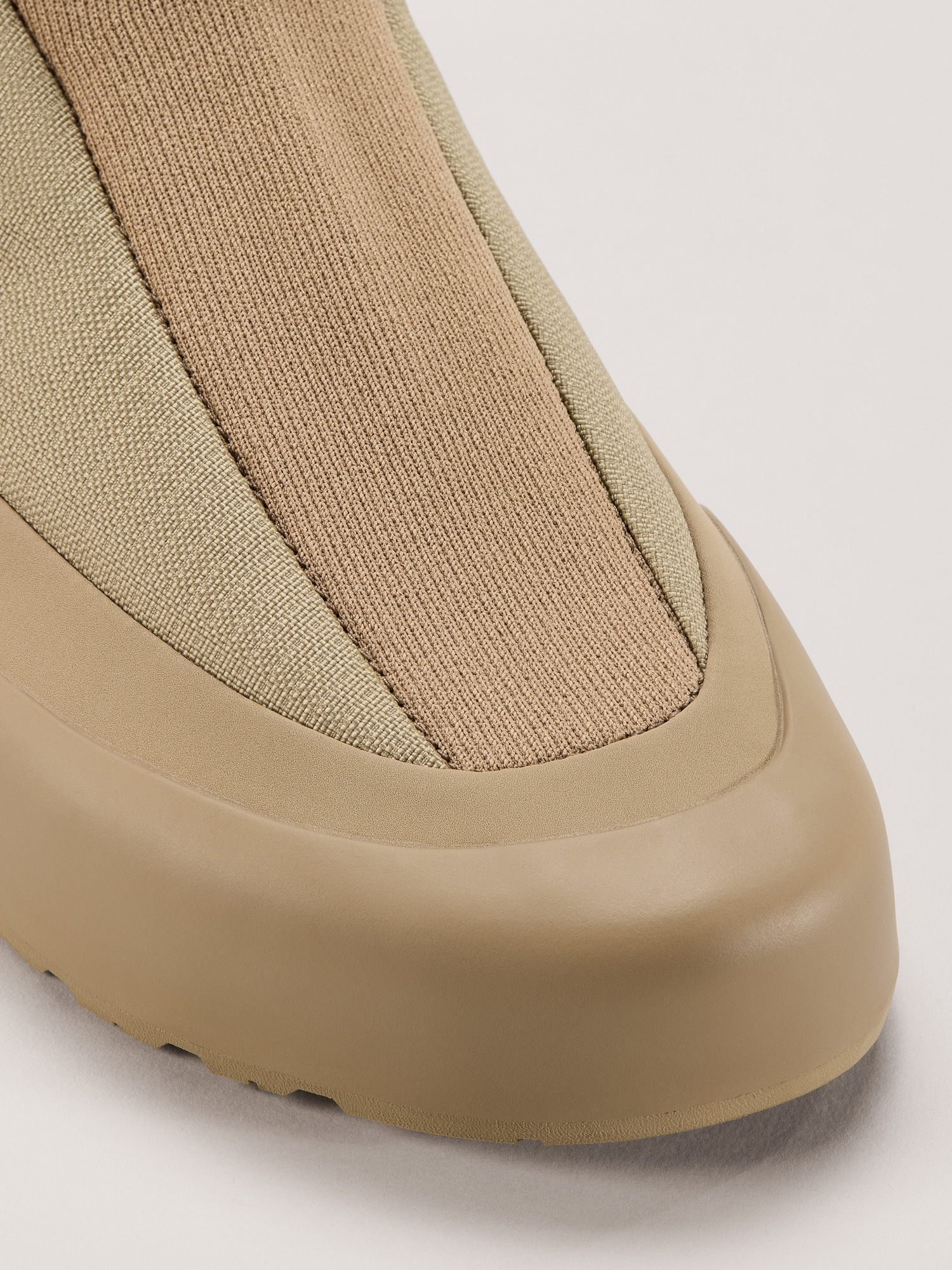 【Arc'teryx】Kragg Insulated Shoe Men's 海外限定 Arc'teryx Kragg Insulated Shoe Men's | Insulated Pull-On
