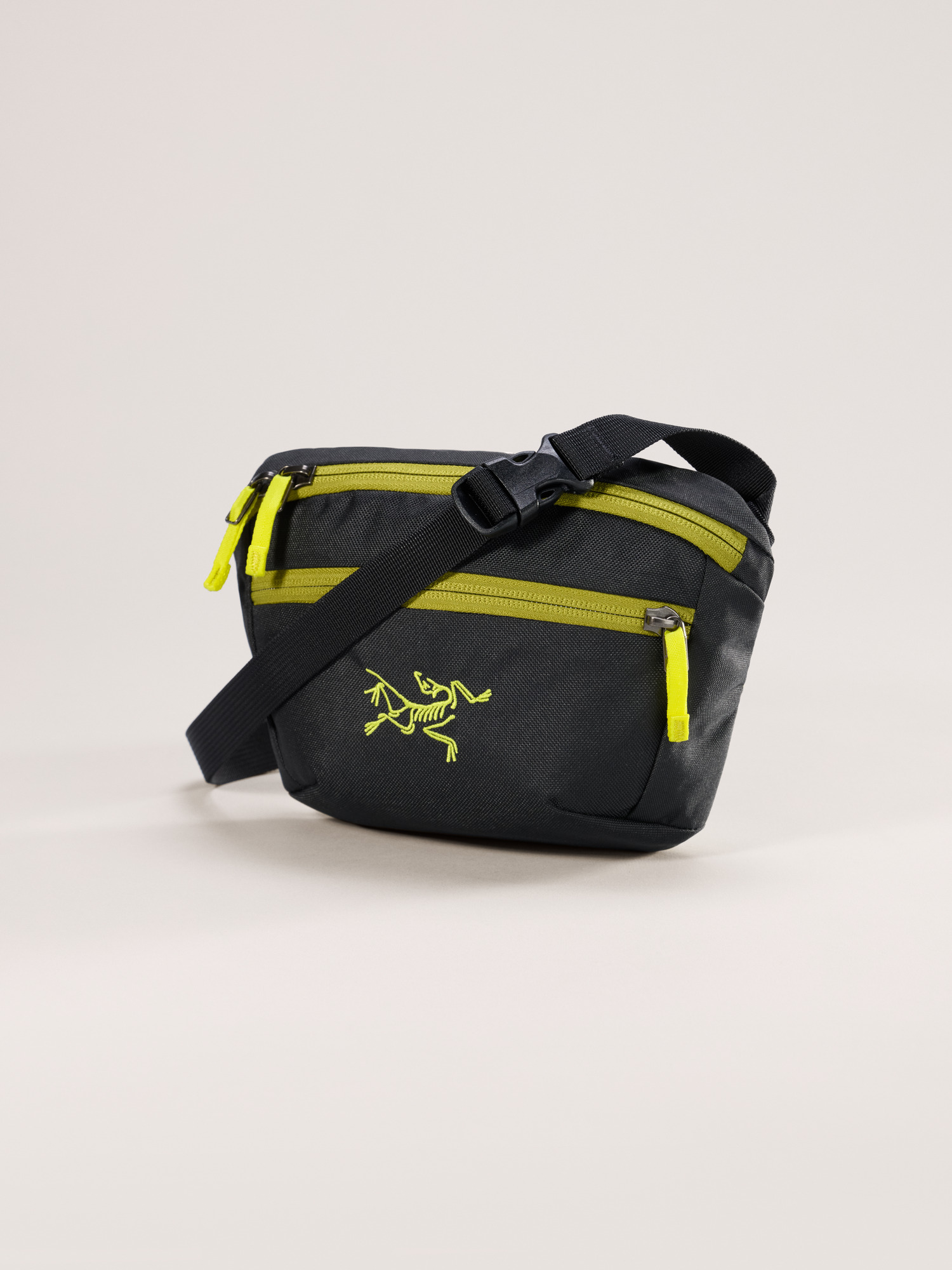 【ARC' TERYX】MANTIS1 Arc-teryx MANTIS 1 WAIST PACK ARCTIC SILK - Paragon Sports