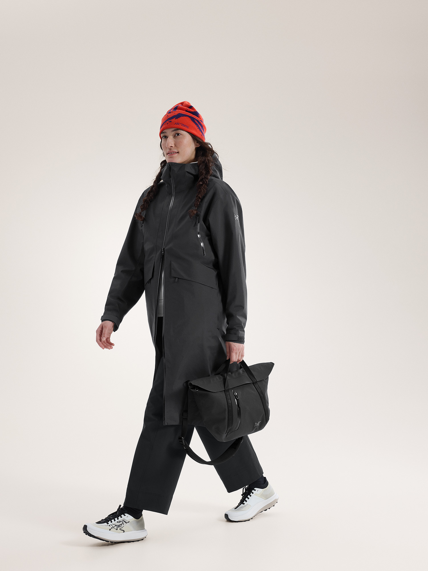 Granville Shoulder Bag | Arc'teryx Canada