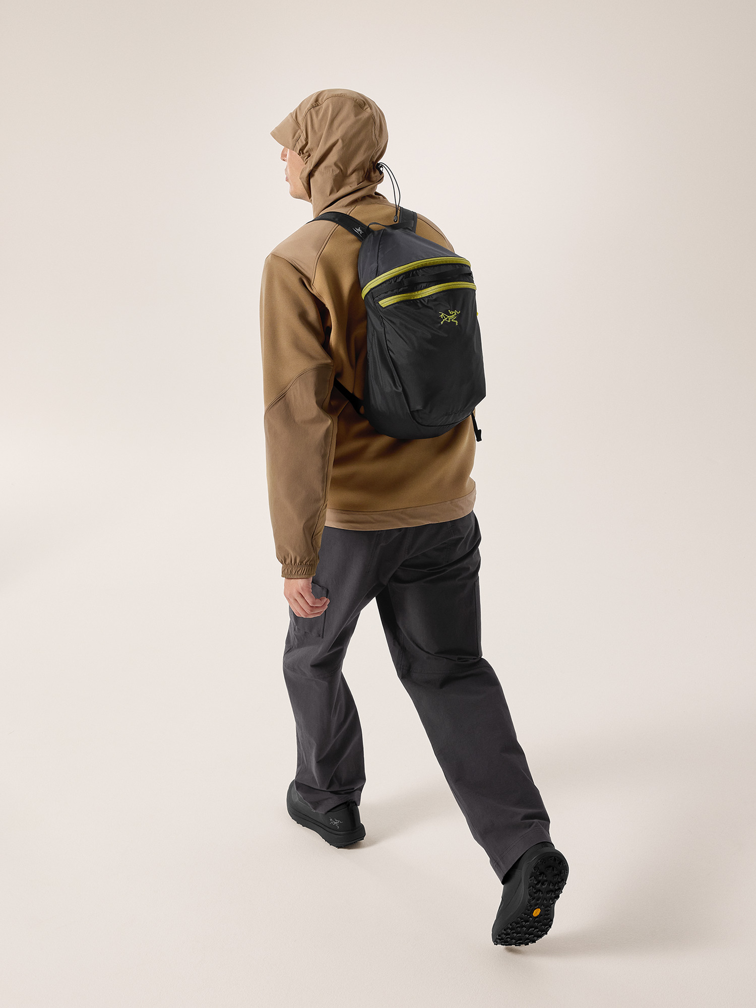 Heliad 15 Backpack ブラック Heliad 15 Backpack | Arc'teryx Canada
