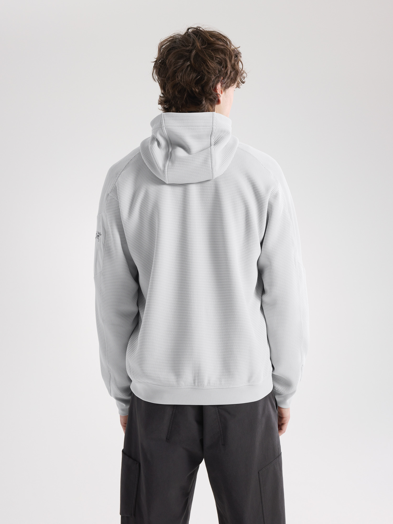 a.p.o.r.o  OFF WHITE x UNDERCOVER SKELETON ZIPPED HOODIE – ONE OF A KIND