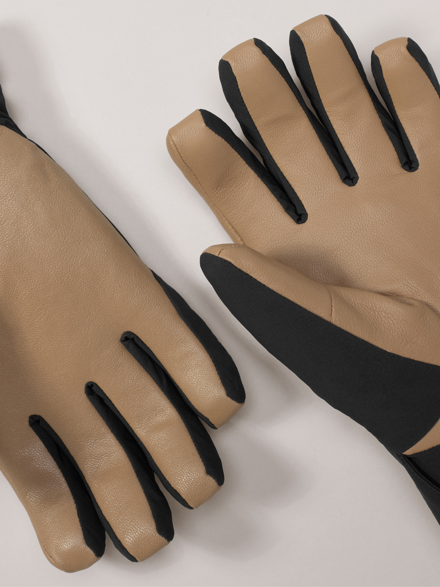 Arc'teryx GORE-TEX Venta Grove Ｌ Black Arc'teryx and the GORE-TEX Brand