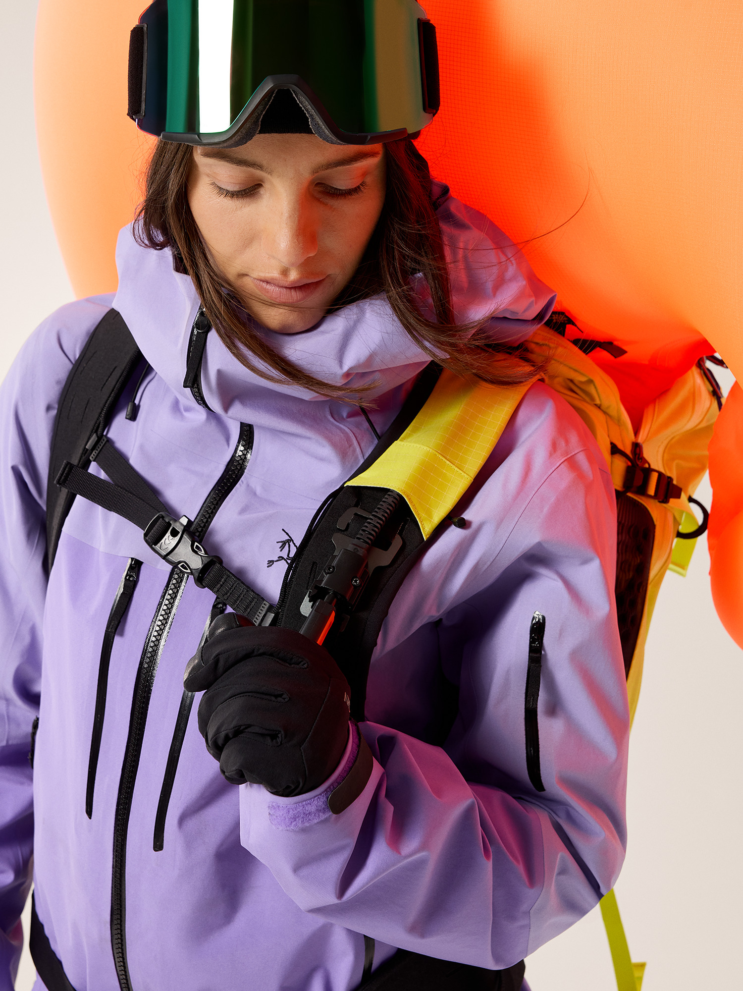 Micon LiTRIC™ 16 Avalanche Airbag | Arc'teryx Canada