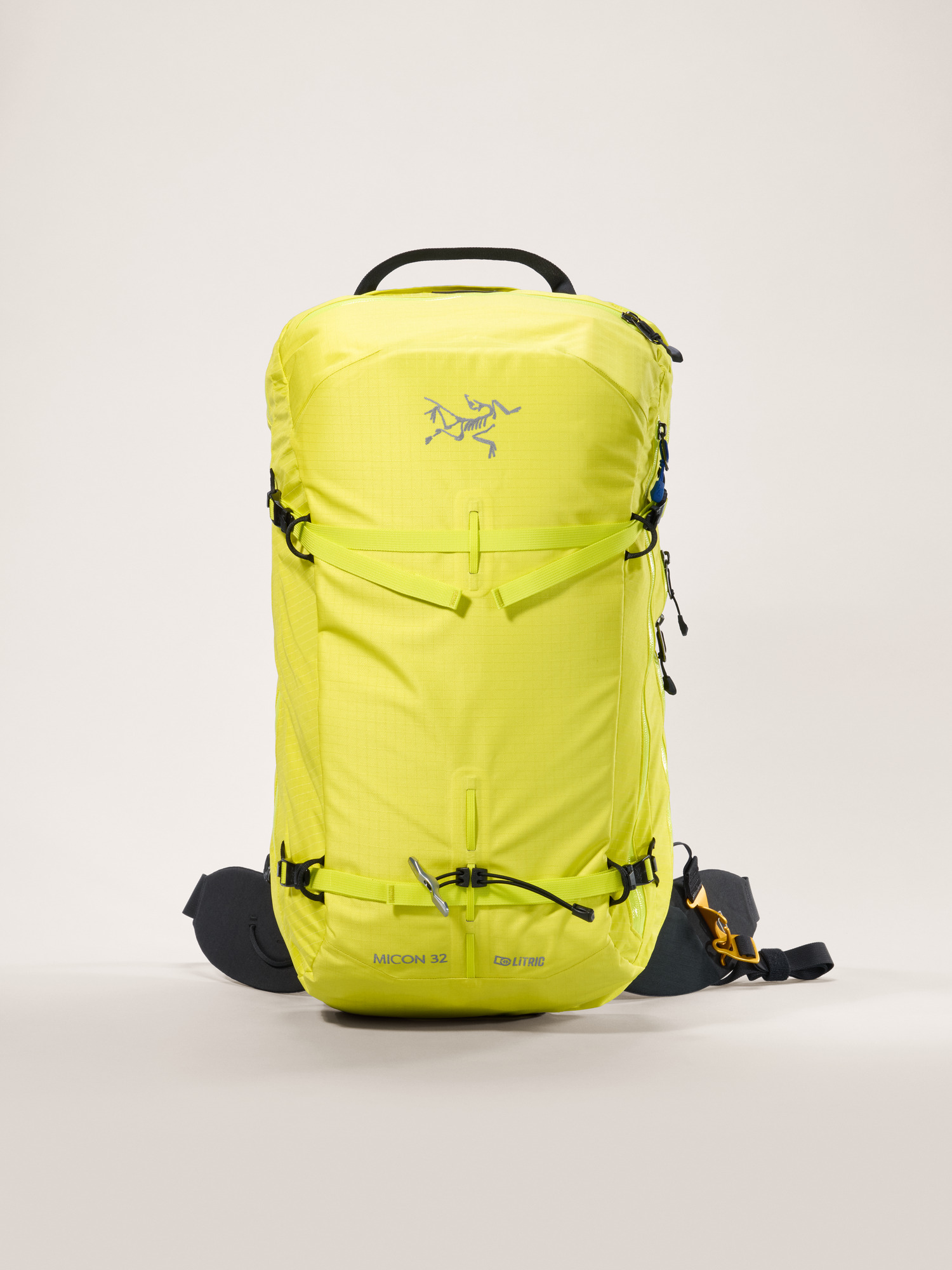 Micon LiTRIC™ 32 Avalanche Airbag | Arc'teryx Canada