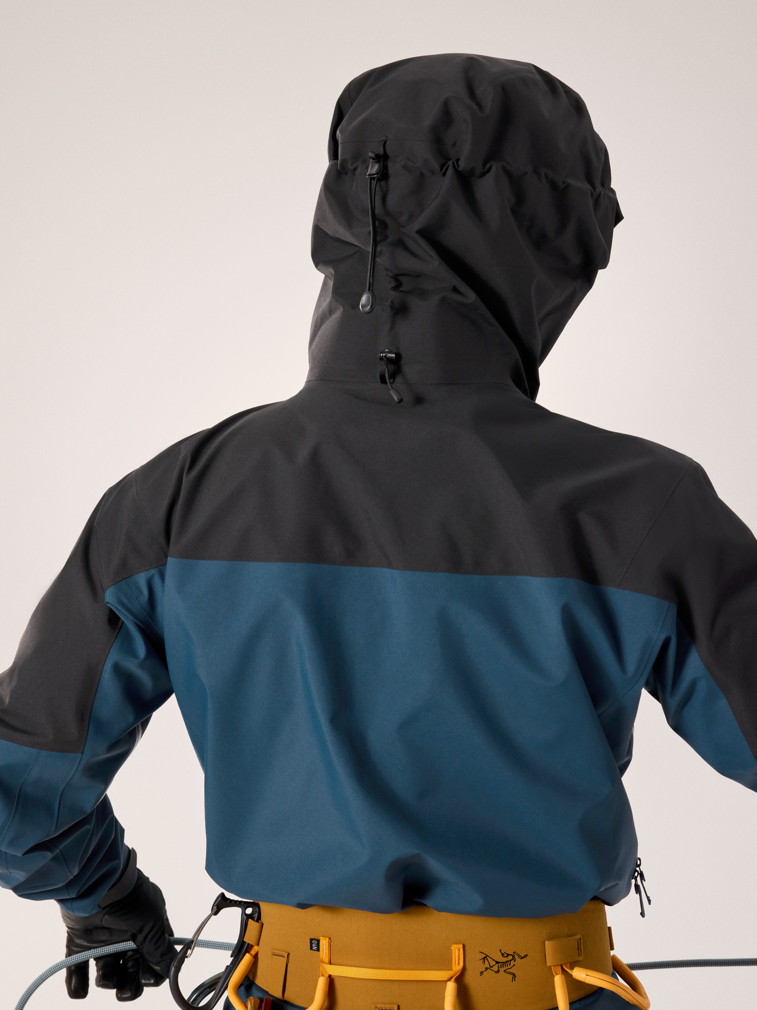 Alpha SV Jacket Men's | Arc'teryx Outlet