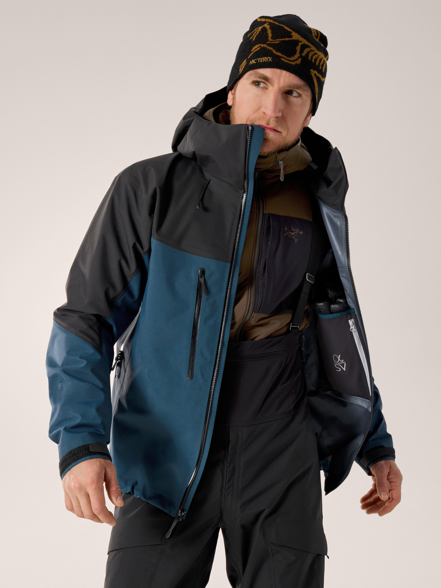 14年製ARCTERYX Alpha SV Jacket Life of an Arcteryx Alpha SV Jacket - Last Frontier Heliskiing