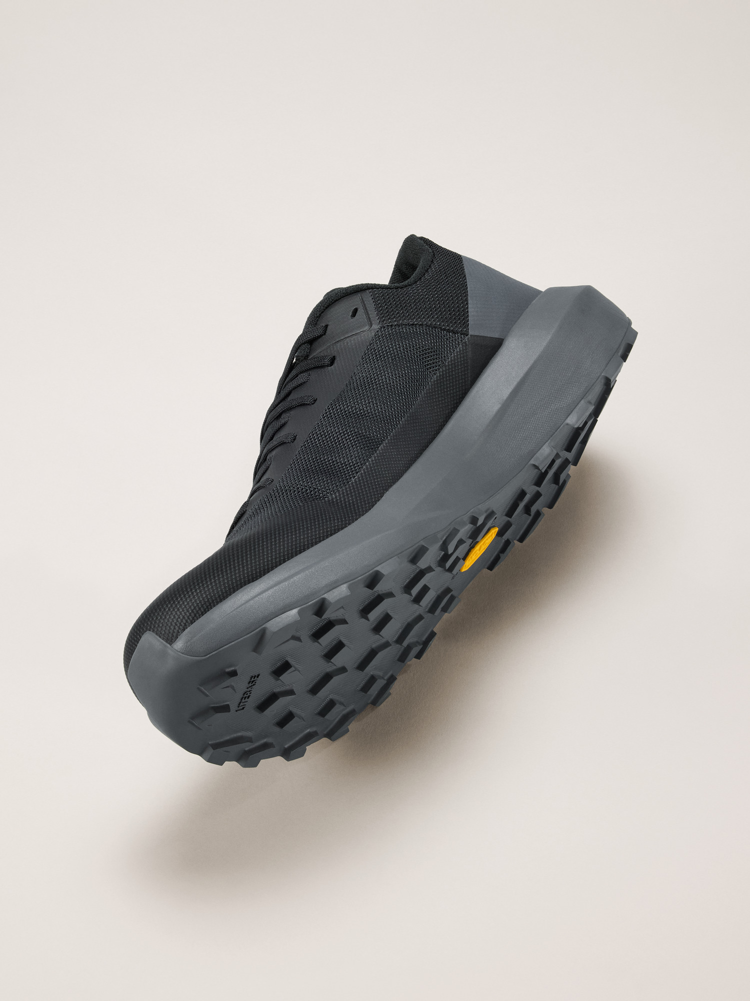靴 ARC'TERYX NORVANSL3W Amazon.com | Arc'teryx Men's Norvan LD 3 Hiking Shoe, Rune